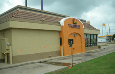 QSR (Quick Service Restaurant) with drive-thru