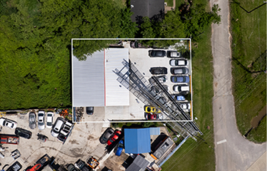 COMMERCIAL BUILDING ON HWY 59 S FRONTAG